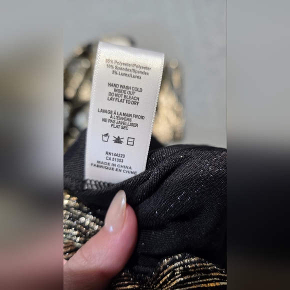 Bishop + Young NWT Elegant Metallic Dress with Side Cutout PTP 19 Length 36 - Picture 8 of 8